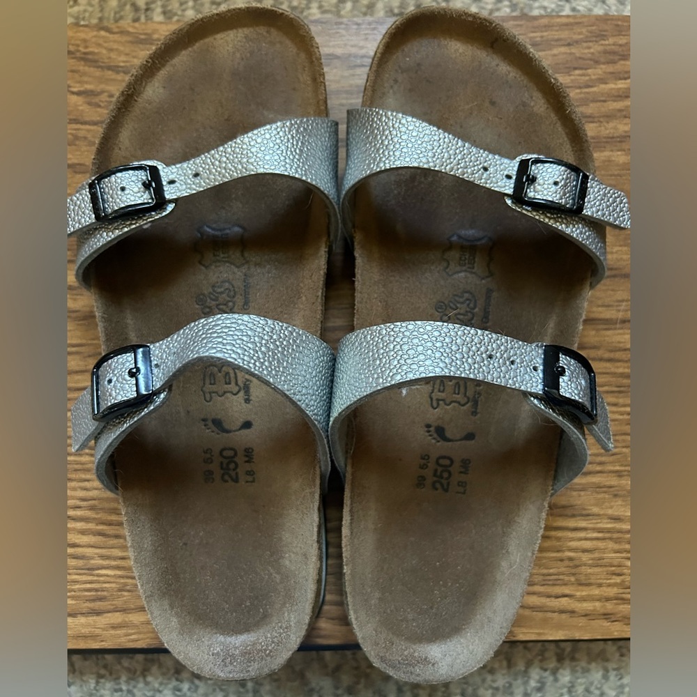 Silver Birki’s soft footbed sandals-Size 8 ladies.